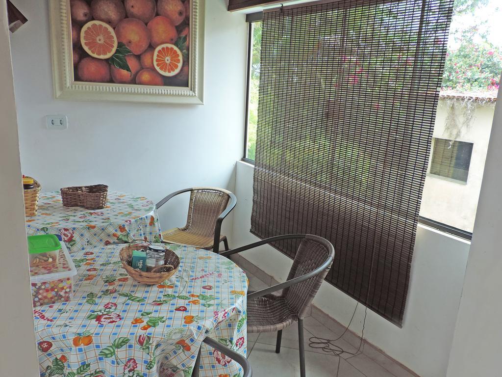 Residencia Familiar Bed & Breakfast กังปินาส ภายนอก รูปภาพ