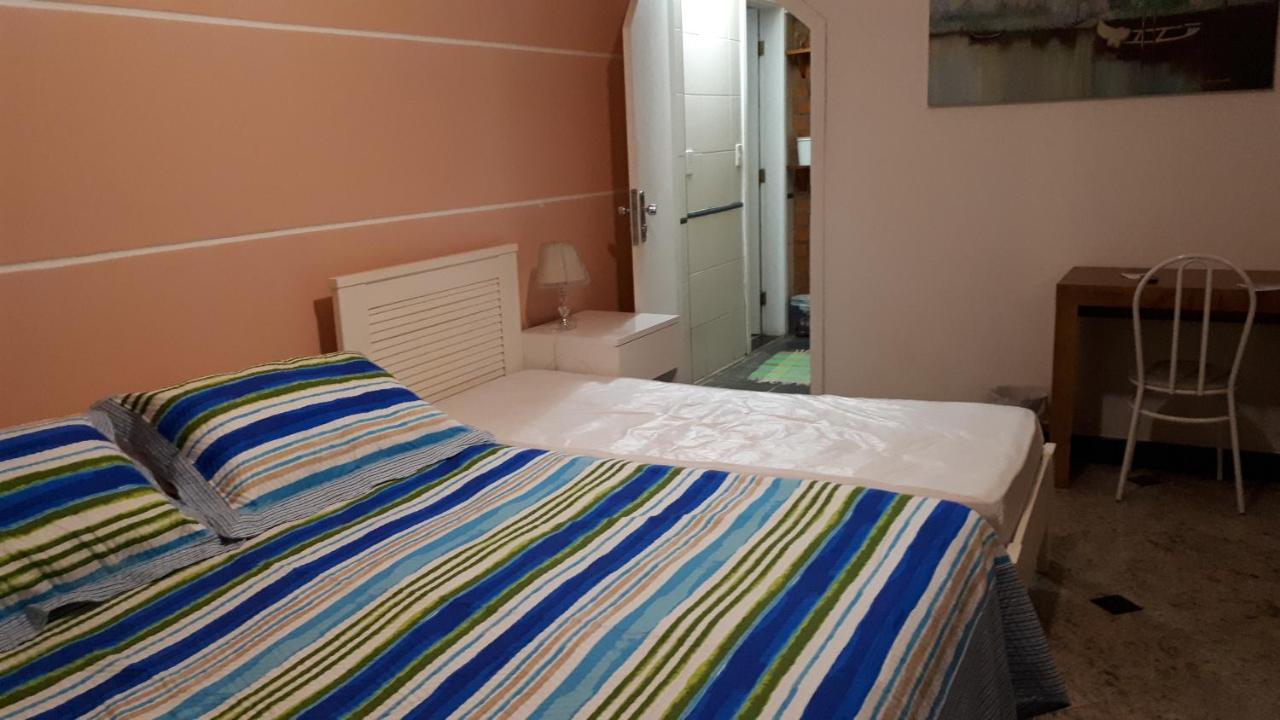 Residencia Familiar Bed & Breakfast กังปินาส ภายนอก รูปภาพ